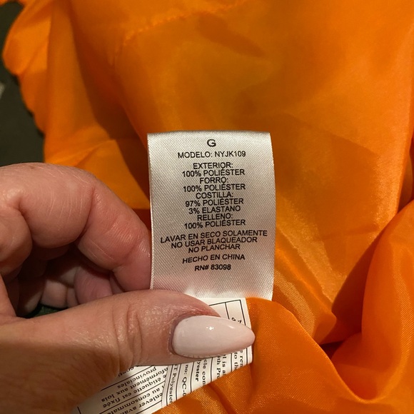 Women’s army green bomber jacket. Size large. - Picture 3 of 7